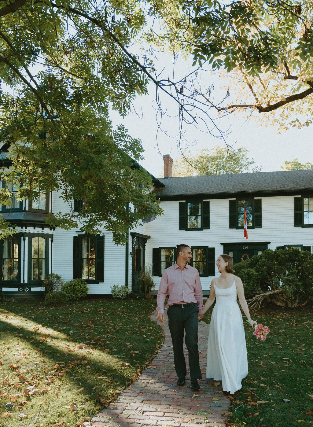 Niagara Elopement Photographer